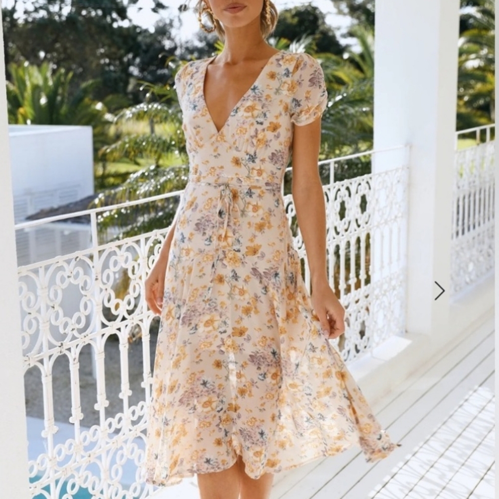 ✨ Hello Molly “Home With You” Midi Dress — Beige Floral ✨
